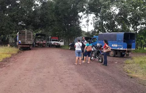 Dejan de usar sus carros por pésimo estado de vía Ocú-Cerro Largo