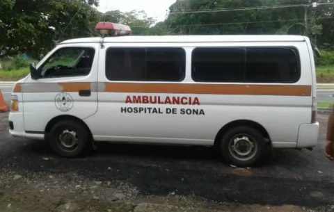 Ambulancia llevaba 40 paquetes de sustancia ilícita 