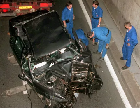 Muerte de Diana, ¿complot, atentado o accidente?