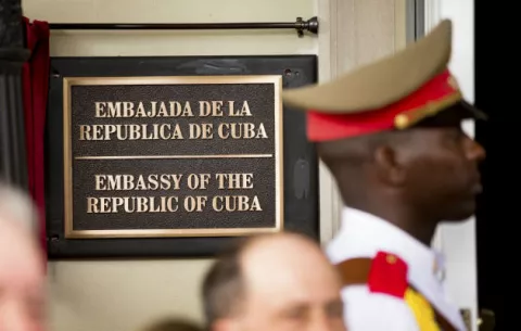 Cuba niega ataque "acústico"  a diplomáticos de EE.UU. y ofrece ayudar en investigación