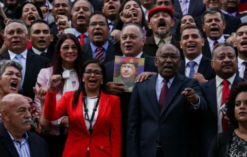 Jefe Constituyente y agentes irrumpieron en Hemiciclo venezolano, dice Borges