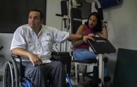 Trabajador estatal es despedido por no votar en Venezuela 