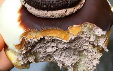 Donuts relleno de helado, el nuevo postre a probar