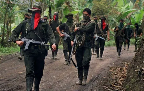 Combates entre ELN y bandas han dejado al menos 40 desplazados en Catatumbo