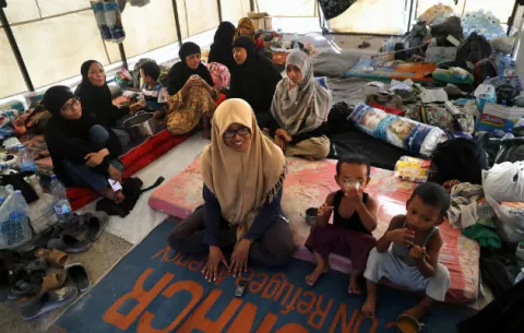 Buscando un sueño, familia indonesia halla el infierno en Siria