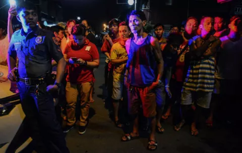 Otros 26 muertos en la "campaña antidroga" de Duterte en las últimas 24 horas