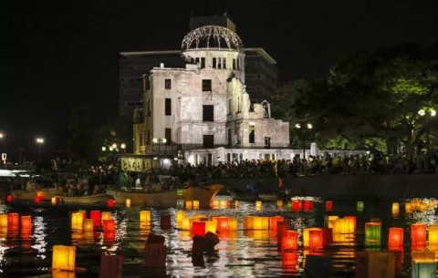 Hiroshima recuerda los 72 años de la bomba con llamamiento al desarme nuclear
