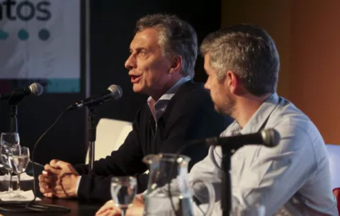 Oficialismo argentino supera primer test de gestión en primarias legislativas