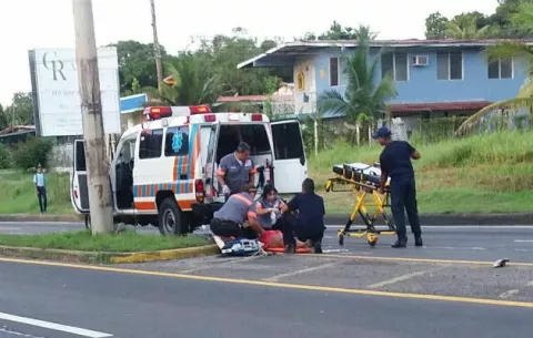 Hombre es arrollado en Chame a pocos metros del puente peatonal 