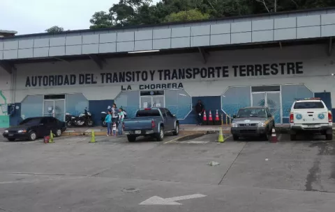 Cuestionan aumento del pasaje en ruta Lajas-Coronado
