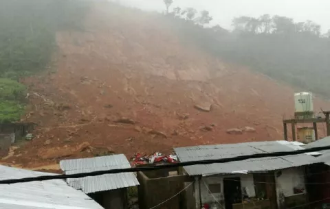 Más de 200 muertos y de 600 heridos por inundaciones en Sierra Leona