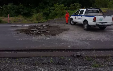 Colapsa tramo de la Interamericana en Veraguas