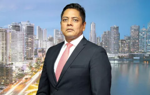 Víctor Rodríguez  nuevo director de Financiamiento Público