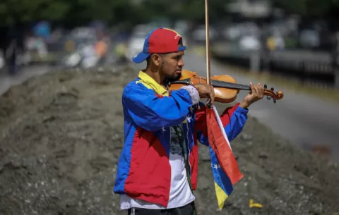 Liberan a Wuilly Arteaga, el violinista de las protestas en Venezuela