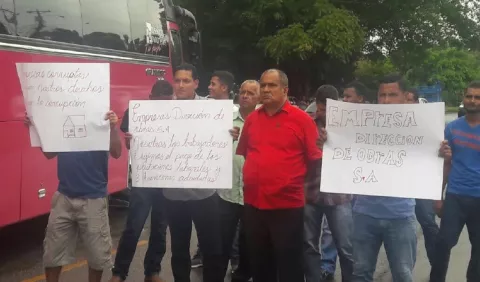 Cierran parte de la vía hacia Canto del Llano