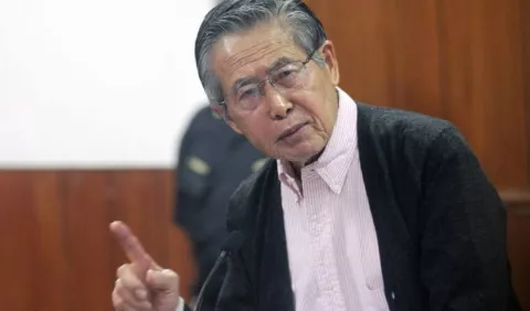 Fujimori sale de clínica