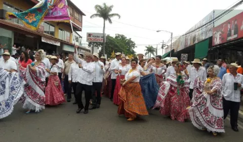 Colegio Tejada Roca celebró sus 75 años
