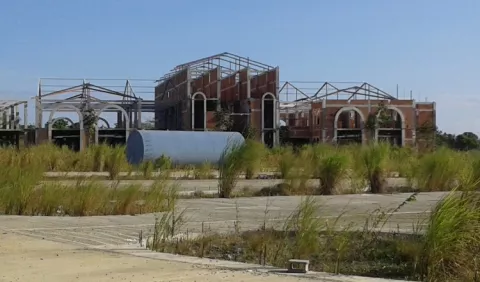 Gobierno debe decidir futuro de obra inconclusa