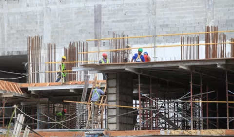 Construcción se reinventa frente a su decrecimiento          