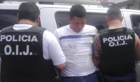 Exigen la vigilancia de      Ventura Ceballos las 24 horas para evitar  fuga
