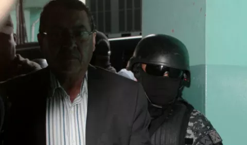 Casa por cárcel para alcalde de Los Santos; fiscalía apela decisión