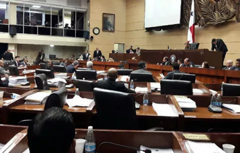 Pasa a tercer debate proyecto de ley 509, sobre impuesto inmueble