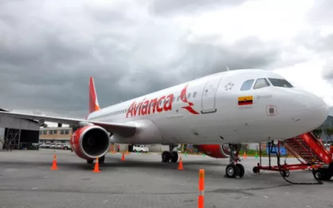 Avianca ha cancelado en Colombia 233 vuelos por paro de pilotos