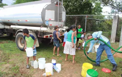 Sin agua en Cañazas cabecera por desperfectos en equipos de bombeo
