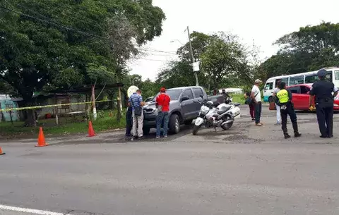 Lo hallan muerto con tres disparos en cuneta en Penonomé