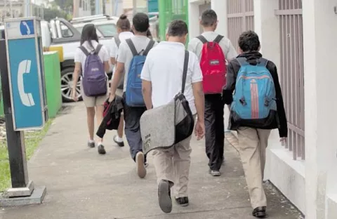 Aumenta costo de la educación, transporte y salud