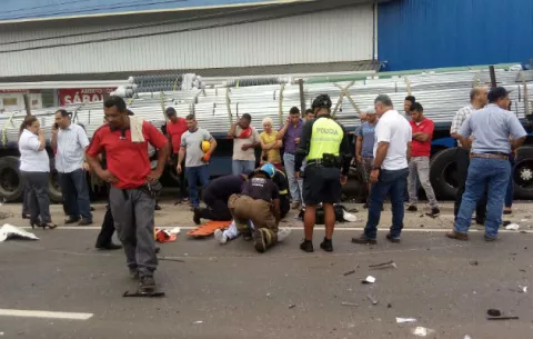 Estudiantes graduandos resultan heridos en colisión múltiple en Chitré