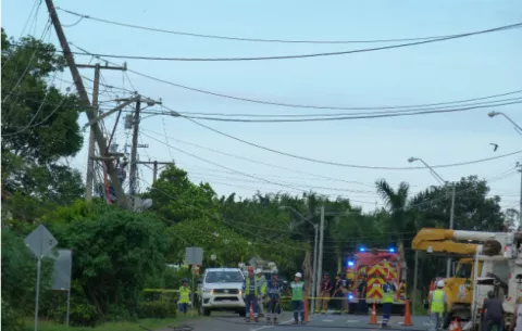 Comerciantes y residentes afectados por falta de energía eléctrica en Los Pozos