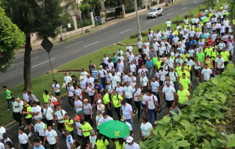 Realizan quinta caminata: "Unidos contra la trata de personas"