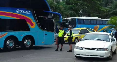 Muere hombre de 62 años de edad dentro de un bus Panamá-David