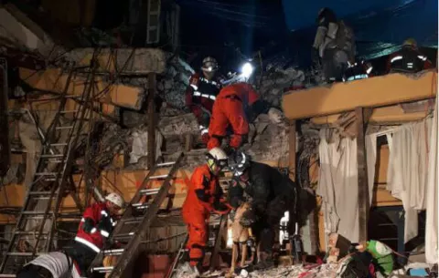 Rescatistas panameños encuentran tres cuerpos en edificio colapsado