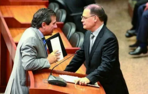 Cuestionan amenazas de Varela contra la Corte Suprema de Justicia