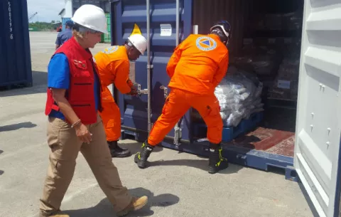 Gobierno panameño envía ayuda a cubanos afectados por el huracán Irma