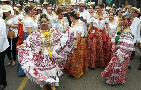 Colegio Tejada Roca de Las Tablas festeja Bodas de Diamante