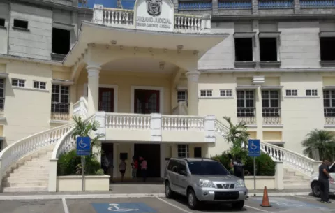 Encuentran culpables a costarricense y colombiano por tráfico de cocaína 