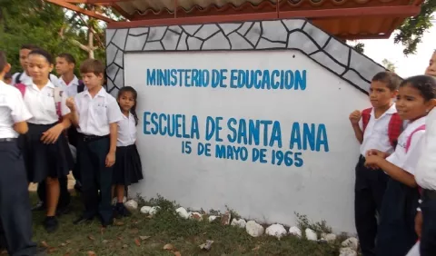 Paralizan clases hoy en escuela 