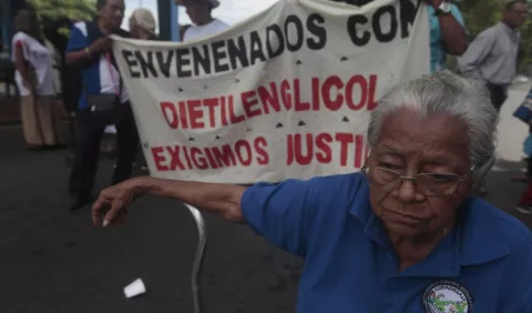 Pacientes envenenados   esperan fin de conflicto