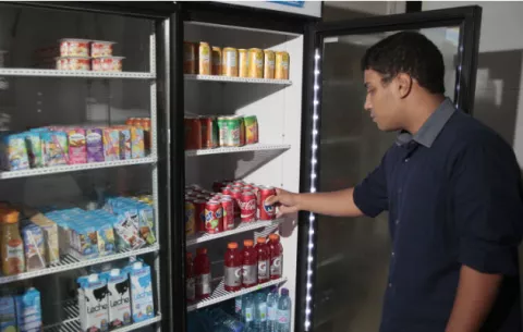 Impuesto a las bebidas azucaradas podría subir el costo de la canasta básica