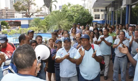 Desidia agudiza crisis en el Idaan; paro  de trabajadores  prosigue