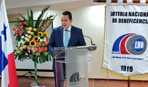 Otro funcionario sale del Gobierno
