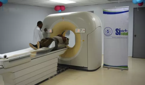 Pacientes se podrán aplicar    el tomógrafo