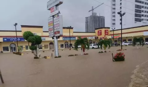 Zozobra reina en Condado del Rey
