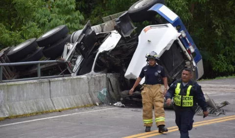 Menor muere en vuelco en Boquerón  