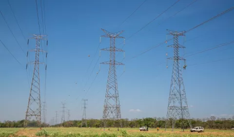 Tercera línea de transmisión de energía inicia operación comercial 