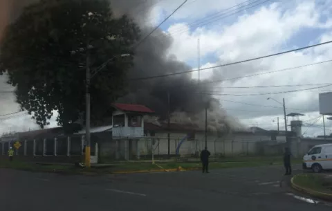 [VIDEO] Presos incendian cárcel en Chiriquí; se oponen a traslado