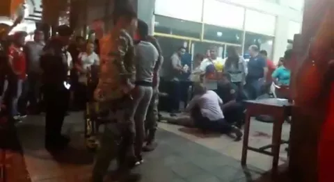 Balacera deja vendedores de chance clandestino y delincuentes heridos en David
